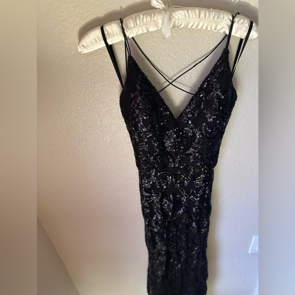 🖤🔥sequenced spaghetti strap formal dress long